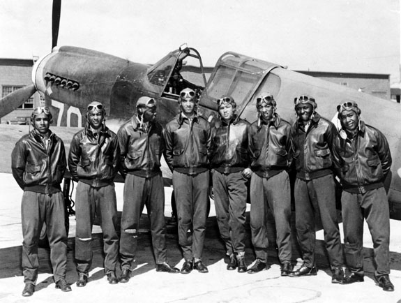 File:Tuskegee airmen.jpg