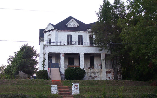 File:Jaycees Haunted House 2006.jpg