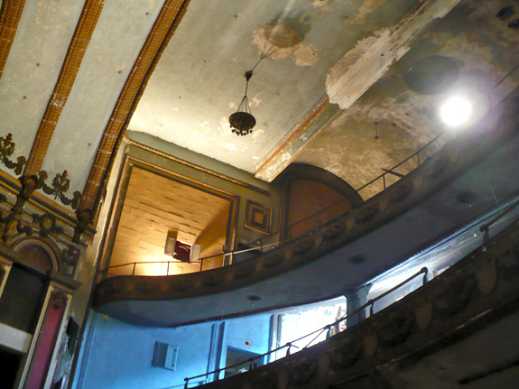 File:Lyric Theatre interior.jpg
