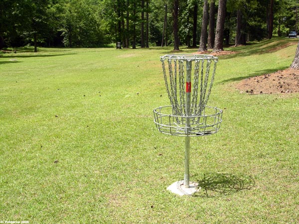 File:Trussville Disc Golf Course.jpg