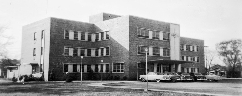 File:1954 Holy Family Hospital.jpg