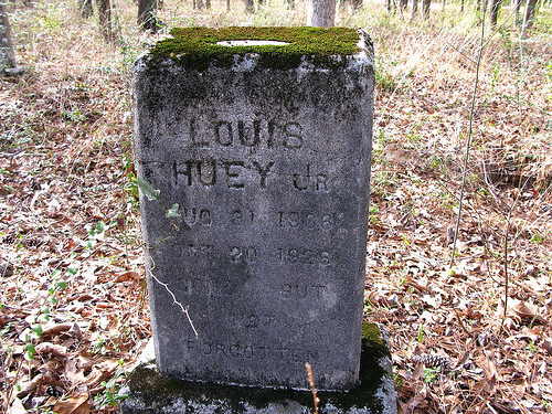 File:Huey grave at Mount Olive Cemetery.jpg