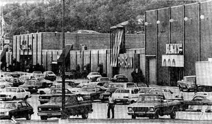 File:Eastwood Mall 1981.jpg