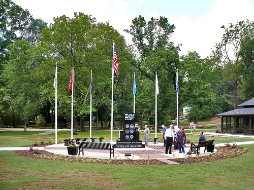 File:Center Point Veterans Memorial.jpg
