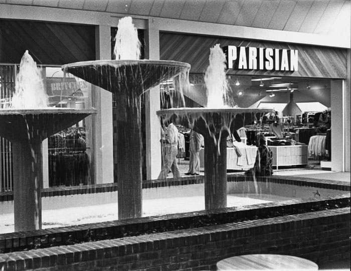 File:1977 Eastwood Mall Parisian.jpg