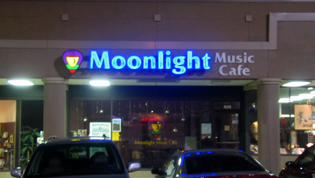 File:Moonlight Music Cafe.jpg