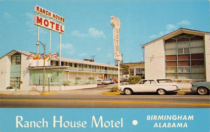 File:Ranch House Motel postcard.jpg