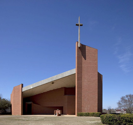 File:Tuskegee Chapel exterior.jpg