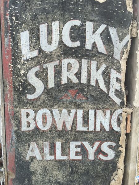 File:Lucky-strike-bowling-sign-2014.JPG