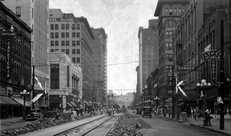 File:Hunt-20th Street 1928.jpg