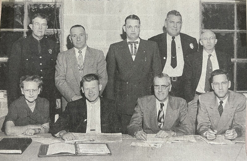 File:Gardendale City Council, 1955-1956.jpg