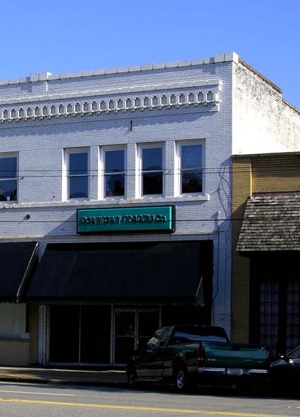 File:Downtown Trading Company in Tuscaloosa.jpg