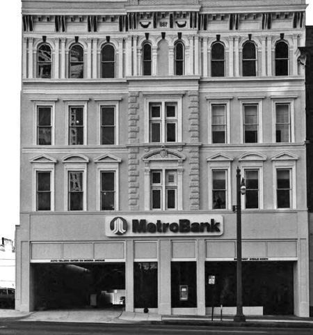 File:Caldwell-Milner building 1977.jpg