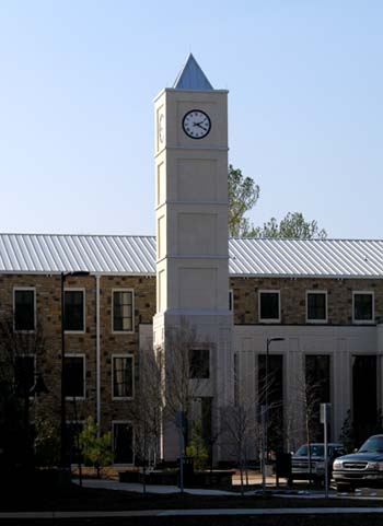 File:Hewitt-Trussville High School (2008 building).jpg