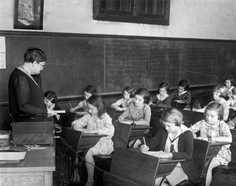 File:1931 Birmingham classroom.jpg