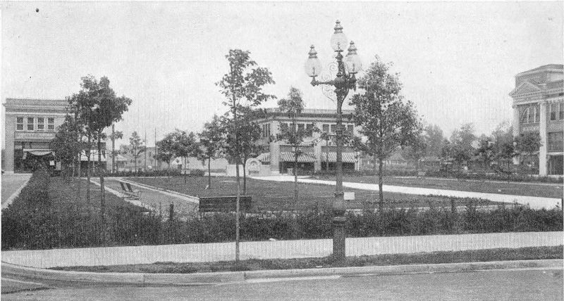 File:Fairfield Plaza 1913.jpg