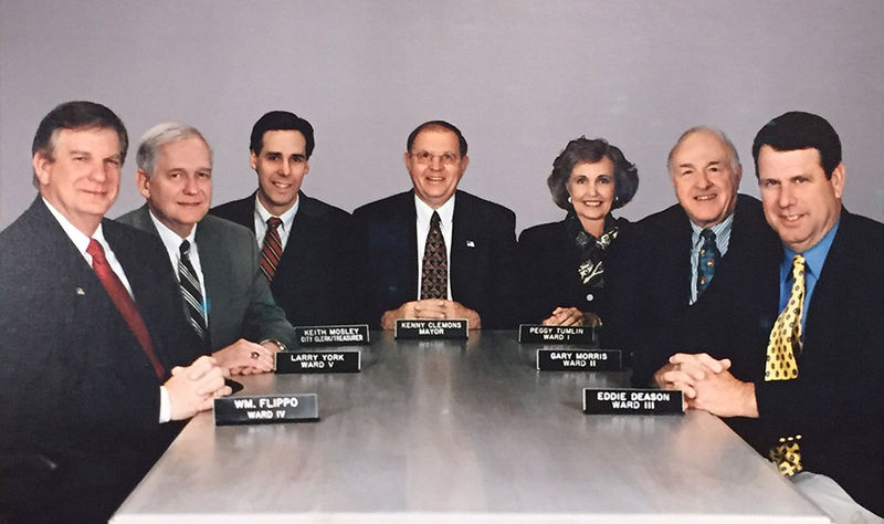 File:Gardendale City Council, 2000-2004.jpg