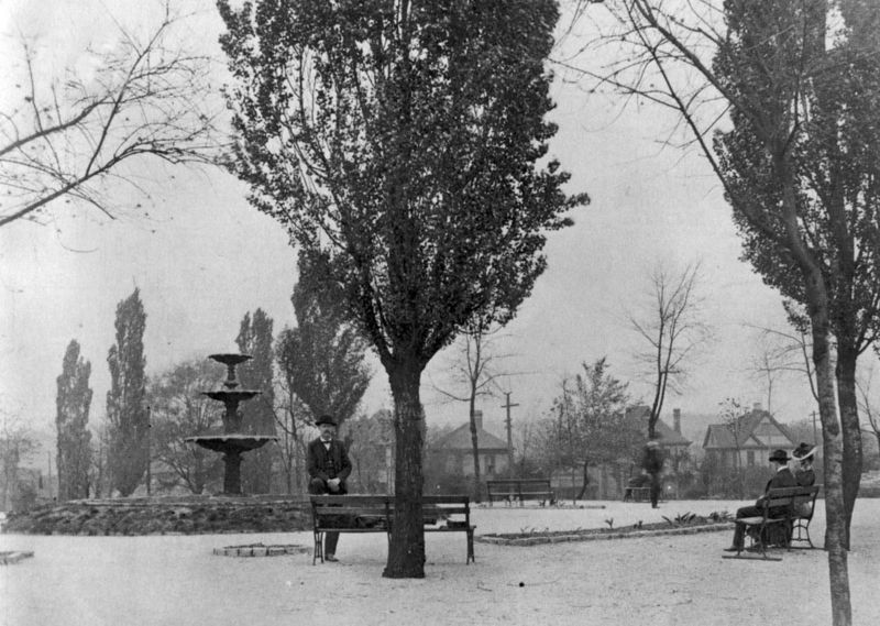 File:1900 Capitol Park.jpg