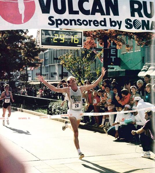 File:1983 Vulcan Run finish.jpg